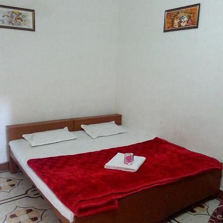 Temple View Guest House Orchha Exterior photo